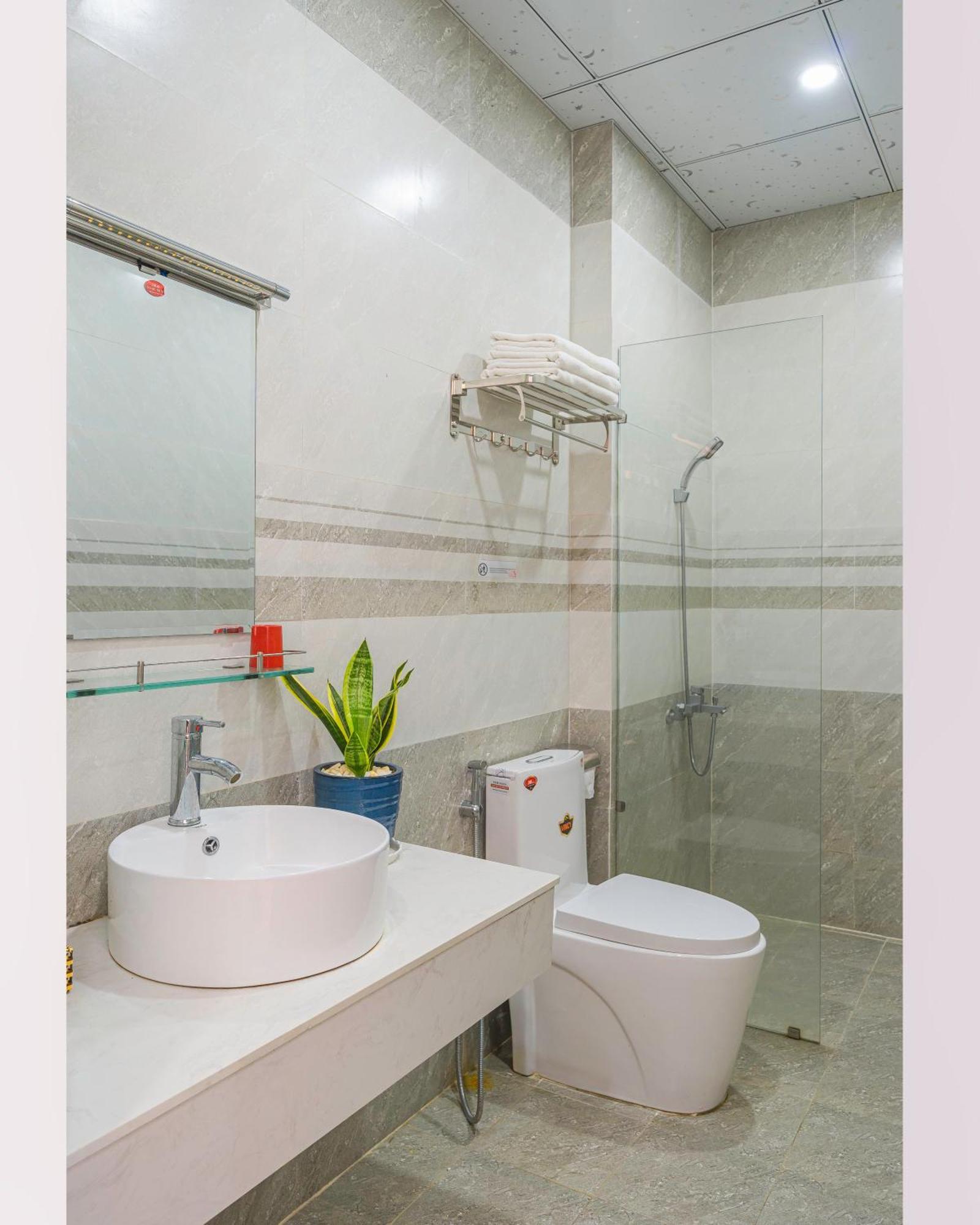 Khach San Loi Ve Da Lat Hotel Buitenkant foto